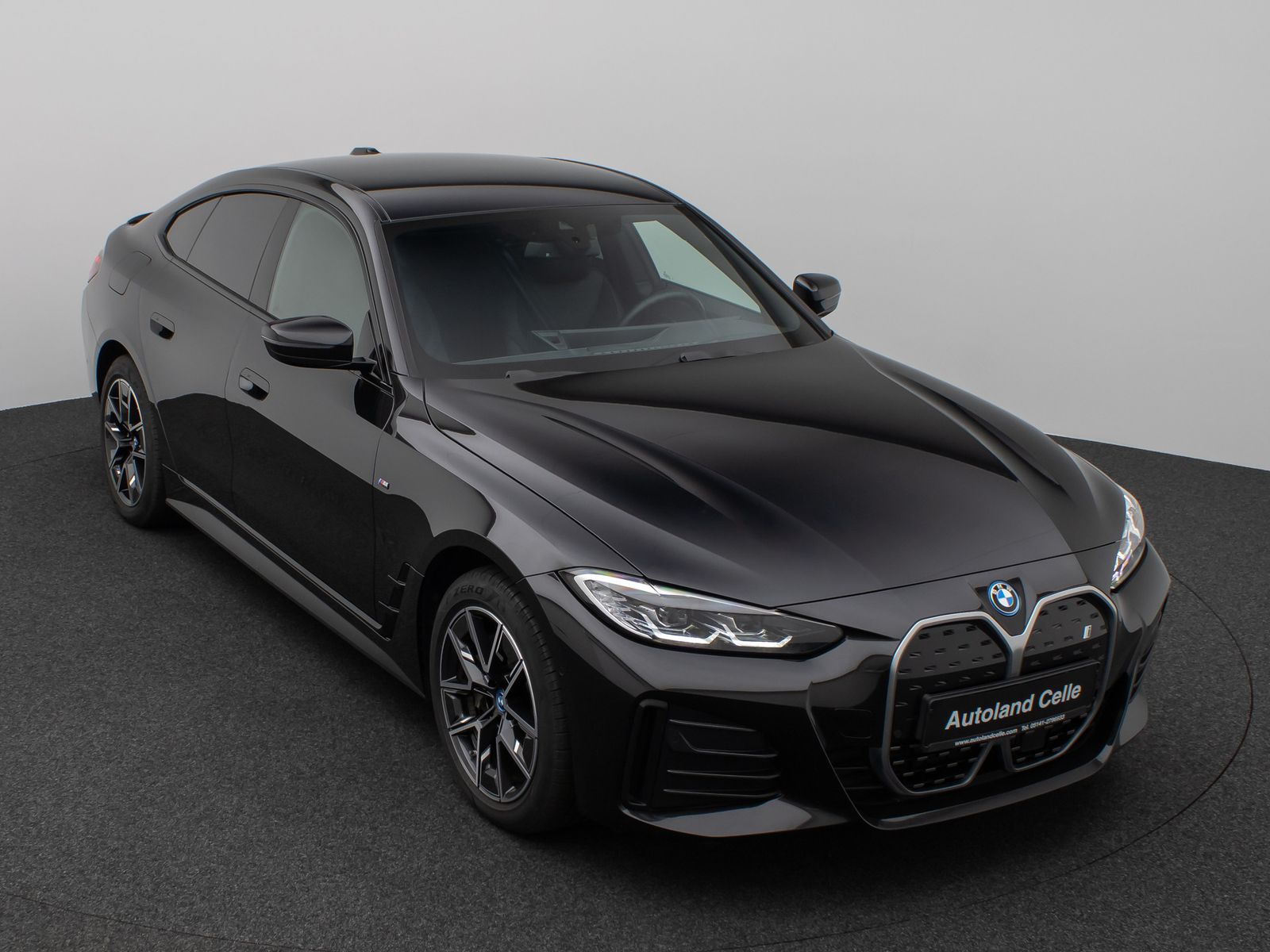 Fahrzeugabbildung BMW i4 eD40 M Sport Kamera DAB H/K Komfort 18Zoll