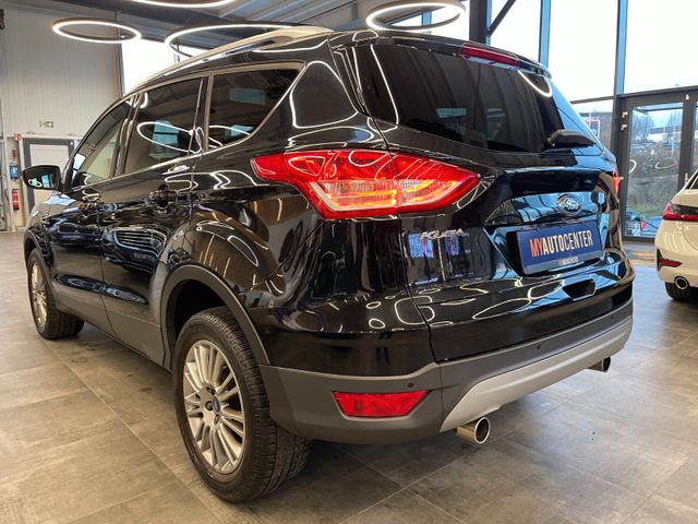 Ford Kuga Titanium *PANO*PDC*SHZ*BI-XENON*