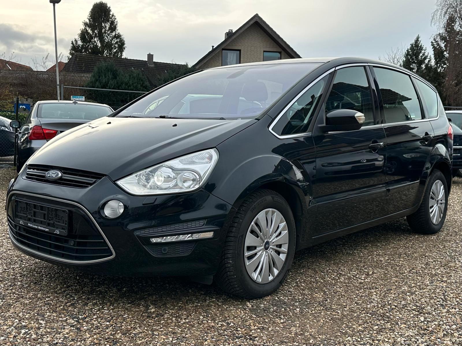 Ford S-Max 2.0 Titanium SHZ PDC AHK Xenon Automatik