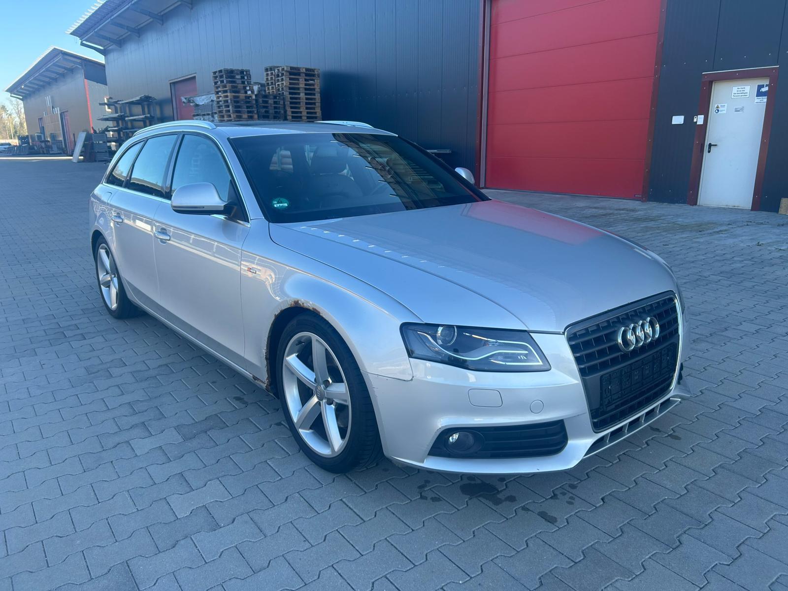Audi A4 Avant S line Sportpaket / plus