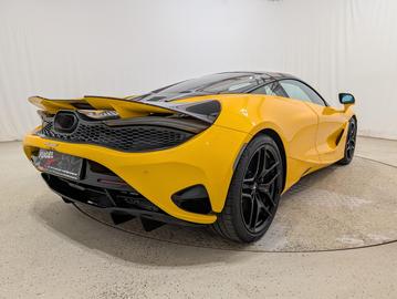 صورة 4 لـ 2025 Mclaren 750S