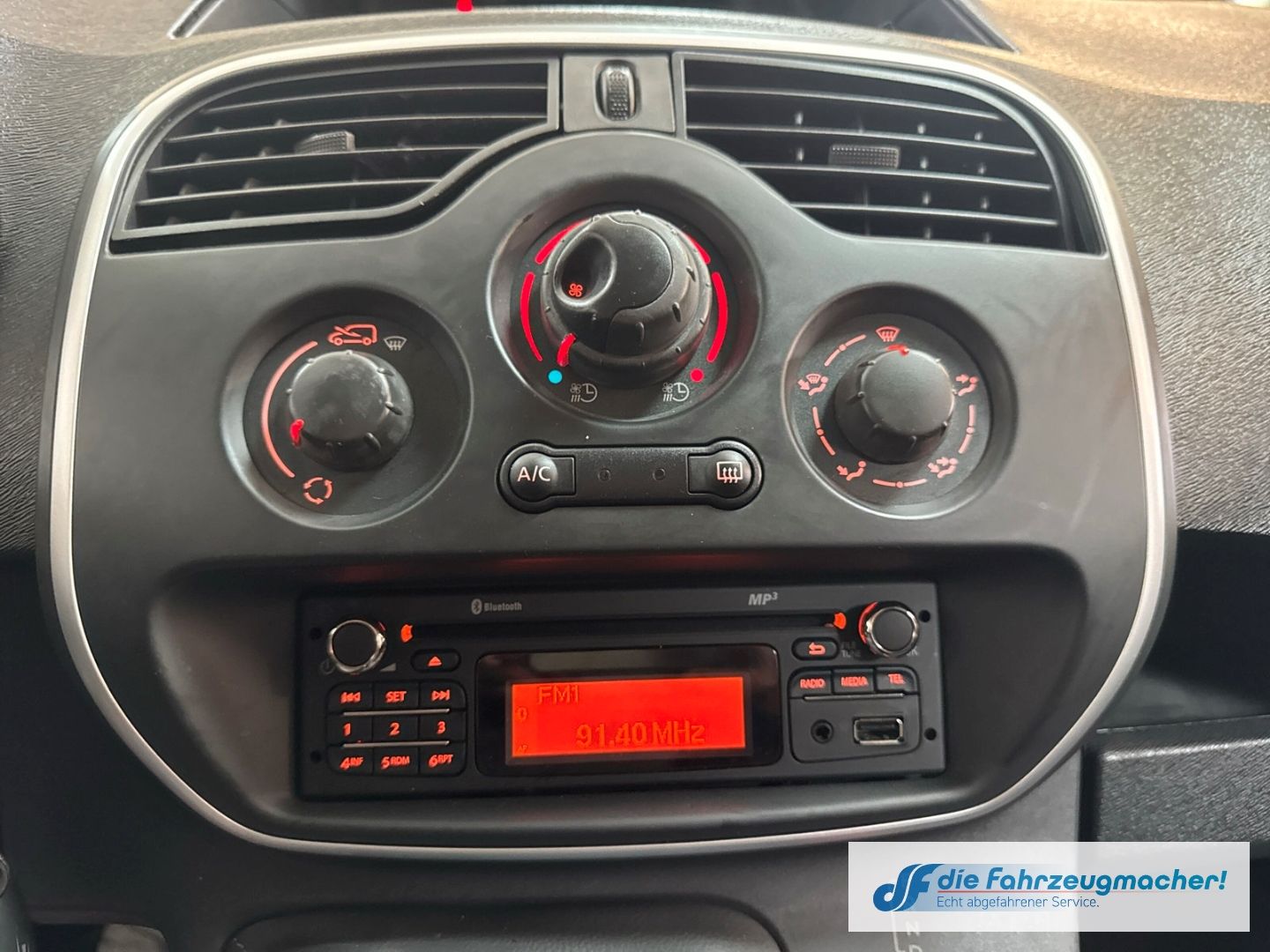 Fahrzeugabbildung Renault Kangoo Z.E. 33 inkl. Batterie 92%*PDC Klima BT e