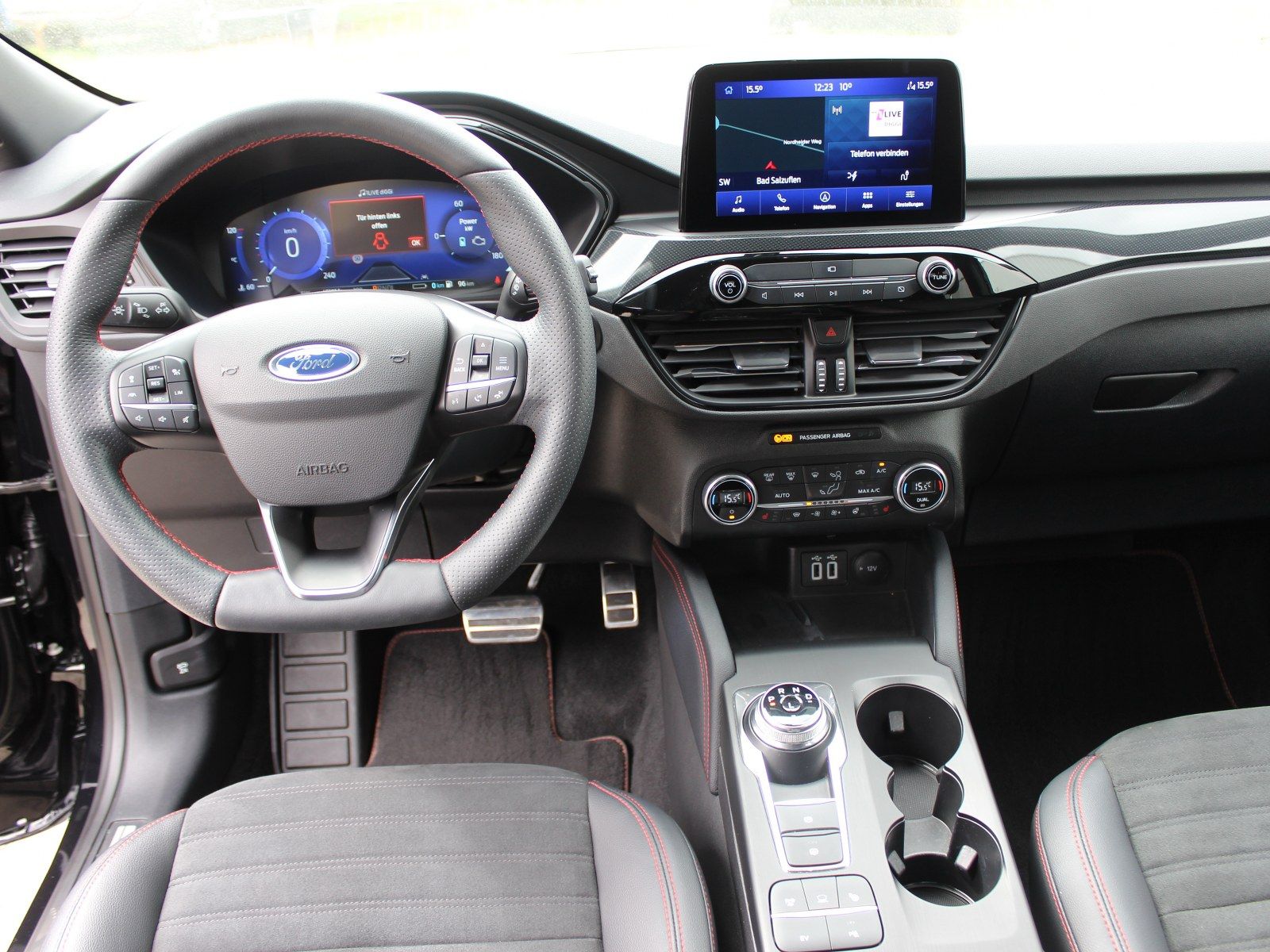 Fahrzeugabbildung Ford Kuga Plug-In Hybrid ST-Line X