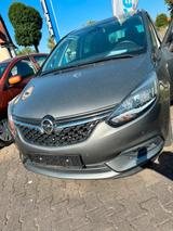 Opel ZAFIRA TOURER - Opel Zafira Tourer Kombi Gebrauchtwagen