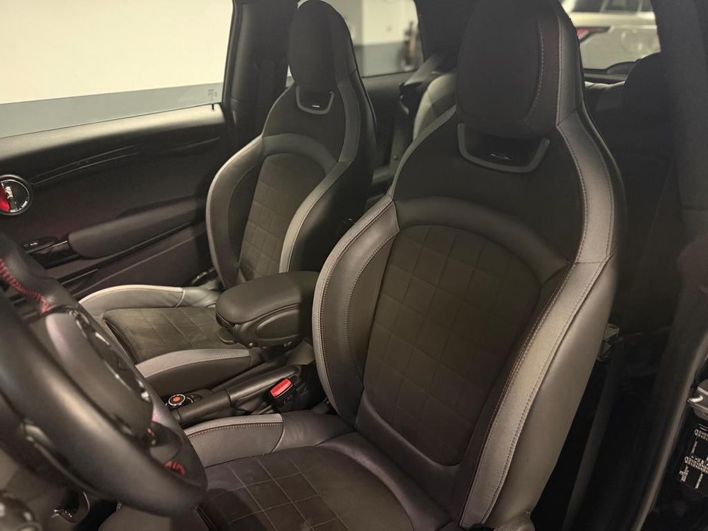 MINI John Cooper Works Coupé