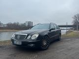 Mercedes-Benz E-Klasse 320CDI W211 Avantga... - Mercedes-Benz E 320 in Nürnberg
