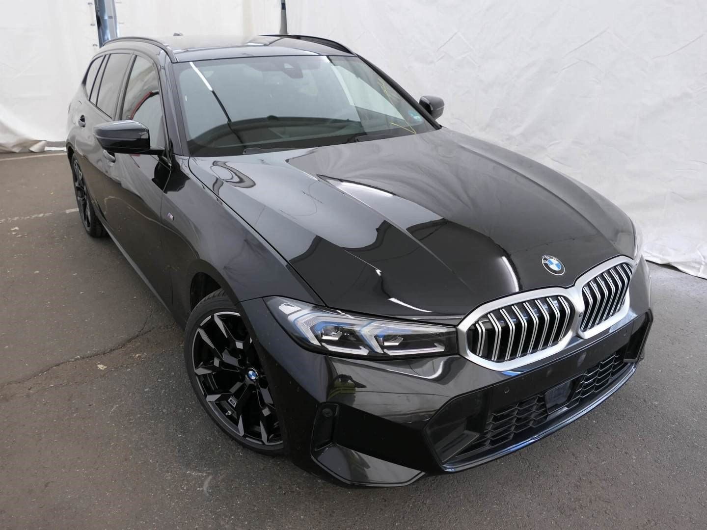 BMW 320d xDrive touring M SPORTPAKET 19 ALU DR.ASSIS foto 4