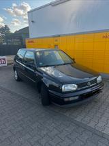 Volkswagen Golf 1.6 Standard - Volkswagen Golf: Standard