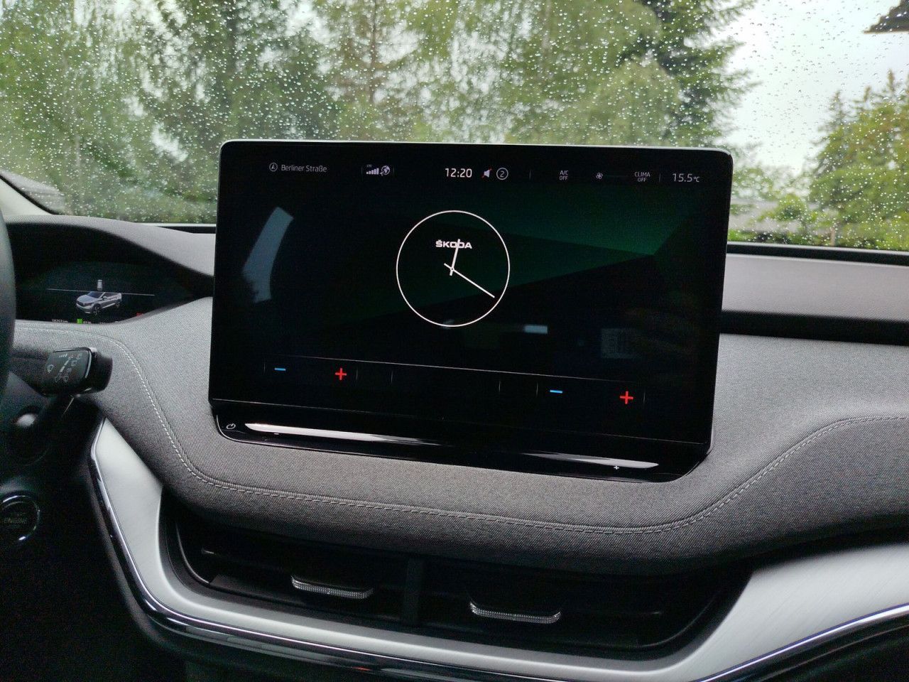 Fahrzeugabbildung SKODA Enyaq 60 132/62 E1H, AHK