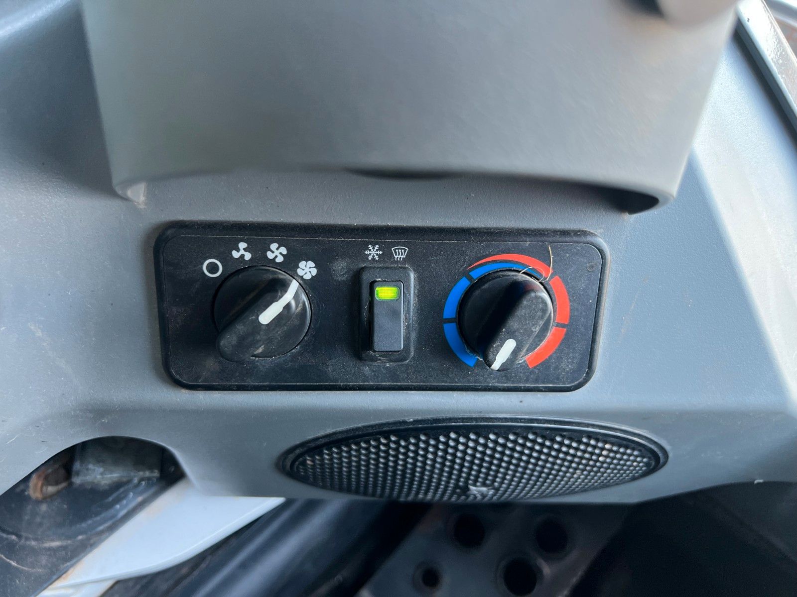 Fahrzeugabbildung Bobcat T770 / 1.793h / Klima / Gabel / Schaufel