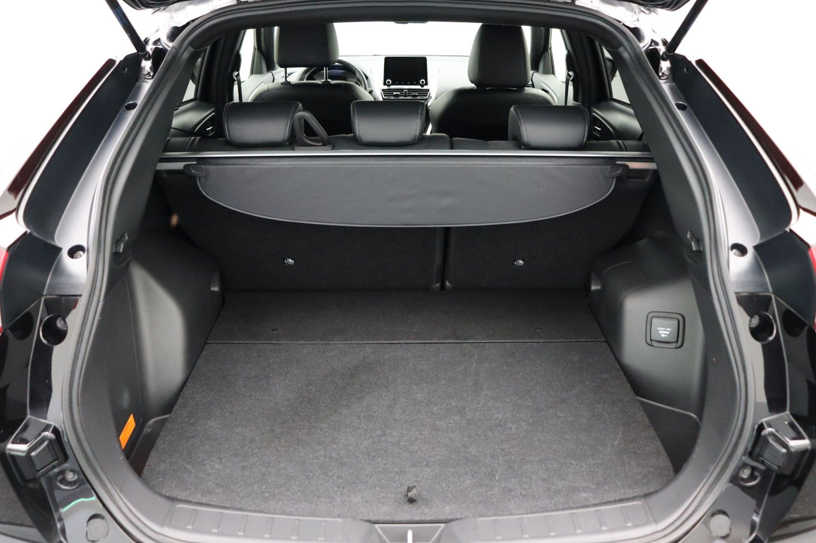 Fahrzeugabbildung Mitsubishi Eclipse Cross 2.4 Plus Select Black Hybrid 4WD