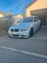 BMW e91 325i M-Paket - BMW 325 mit Benzin-Antrieb: Kombi, Automatik