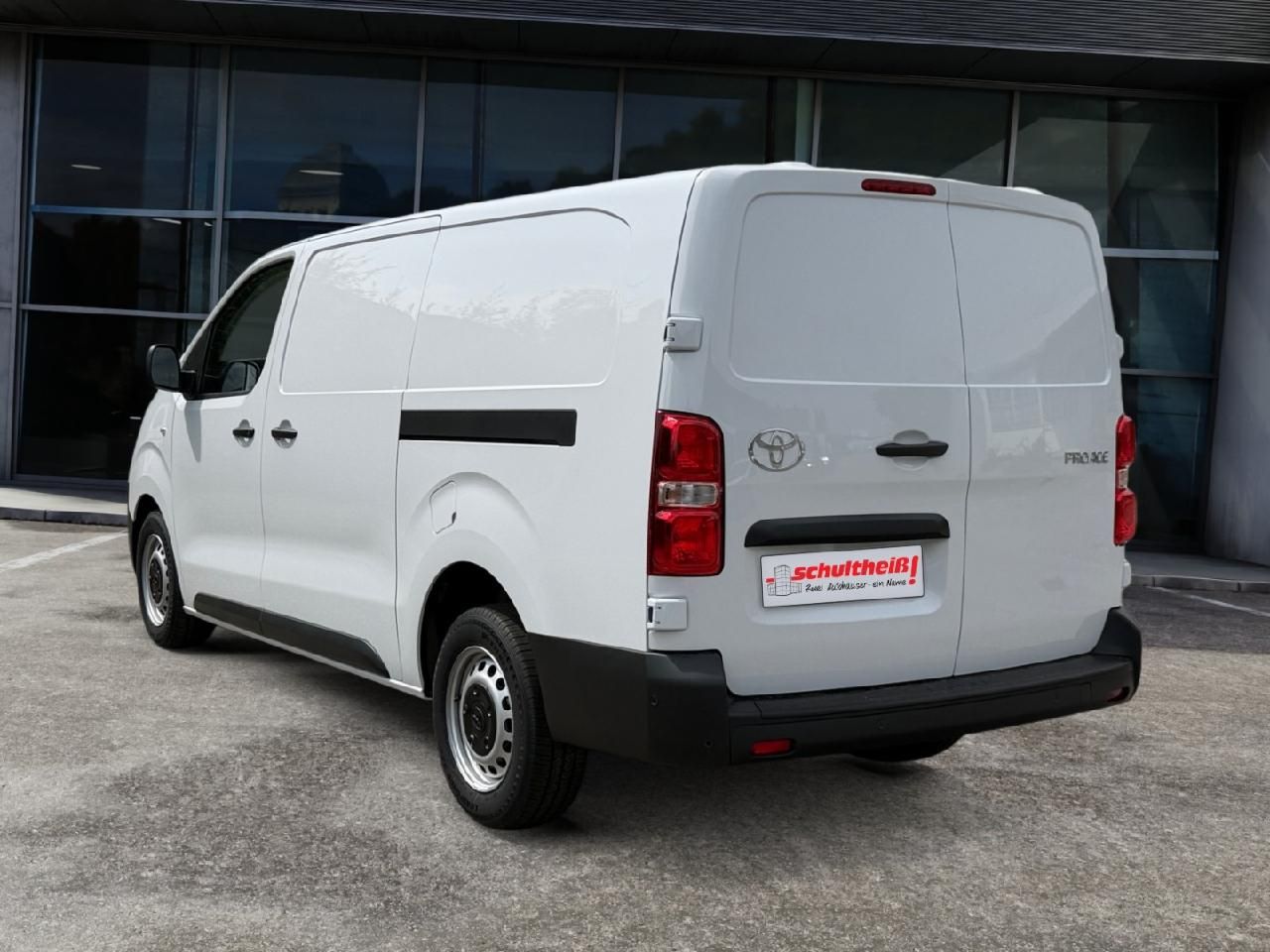 Fahrzeugabbildung Toyota Proace L2 Kasten Meister