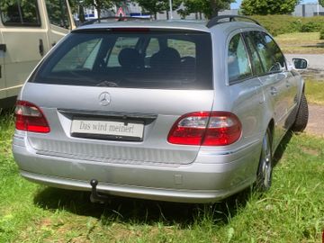 Mercedes E 220 - 3