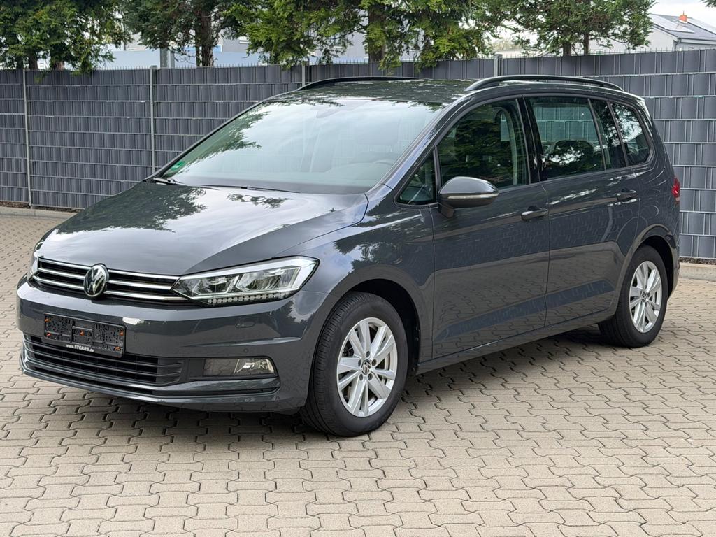 Volkswagen Touran Comfortline 20 Navi LED 2023