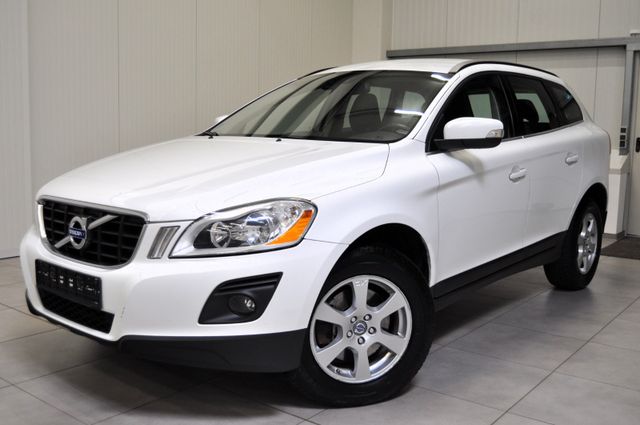 Volvo XC60 Momentum AWD