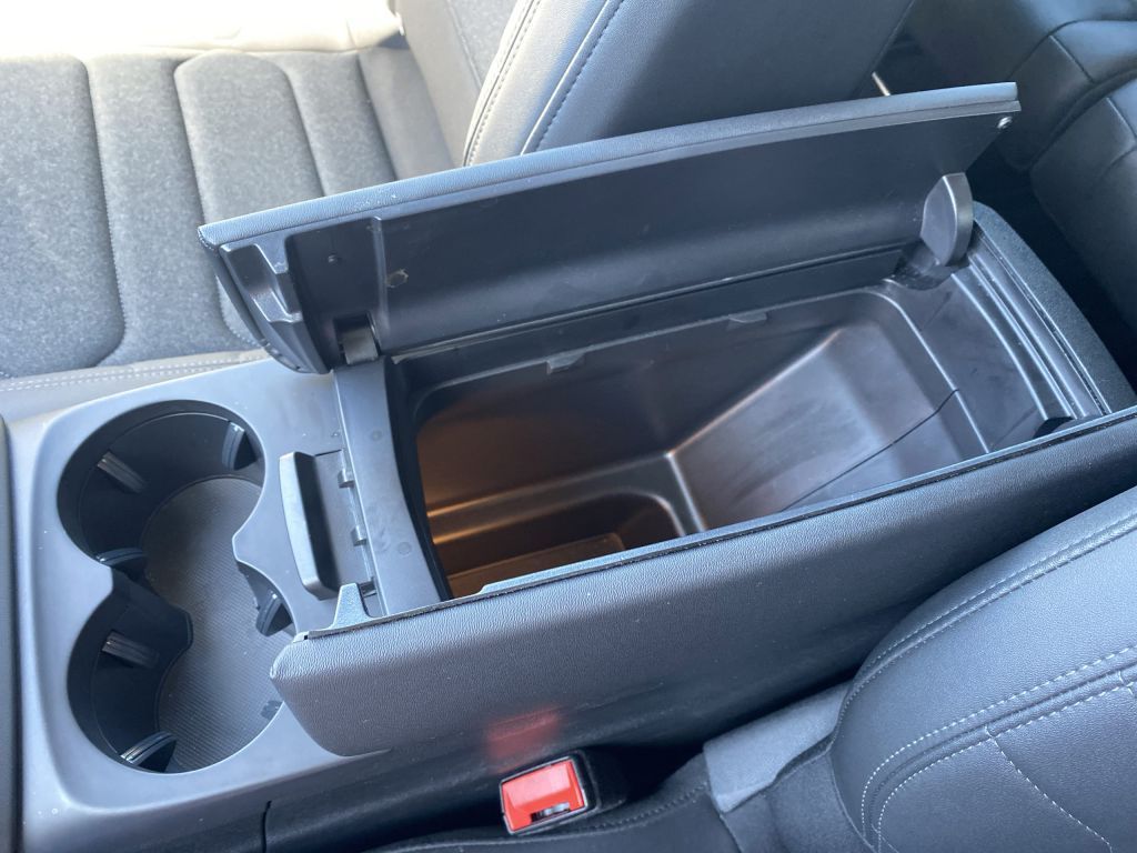 Fahrzeugabbildung Citroën C5 Aircross Hybrid 145 Automatik MAX *Allwetter*