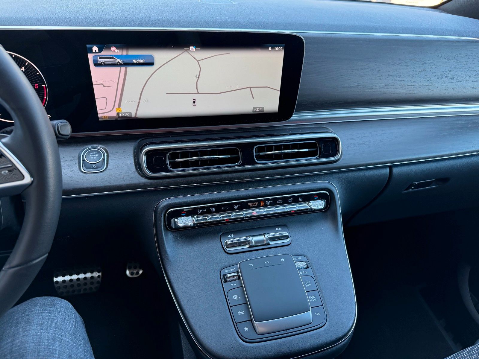 Fahrzeugabbildung Mercedes-Benz V 250 d STYLE Tisch AHK2,5 DISTRONIC Stdh AIRMAT