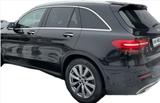 Mercedes-Benz GLC 250 AMG Line/4Matic/ LED/ LEDE - Mercedes-Benz 250 mit Benzin-Antrieb: Automatik