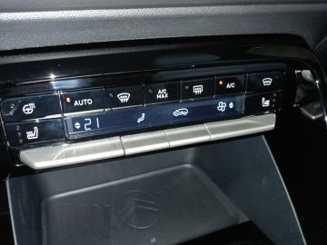 Citroën C3 Turbo 100 MAX HUD°NAVI°LED°RFK°FRONT- LENKKRA