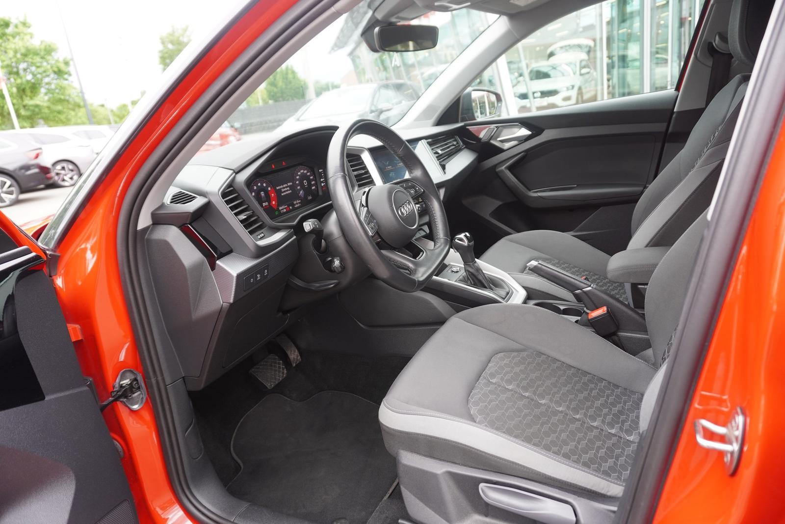 Audi A1 Sportback 40 2.0 TFSI S line LED App-Connect, миниатюра 9