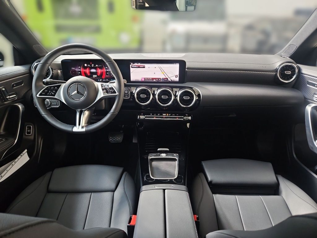 Fahrzeugabbildung Mercedes-Benz CLA 180 Coupé Progressive Distronic+ LED Memory