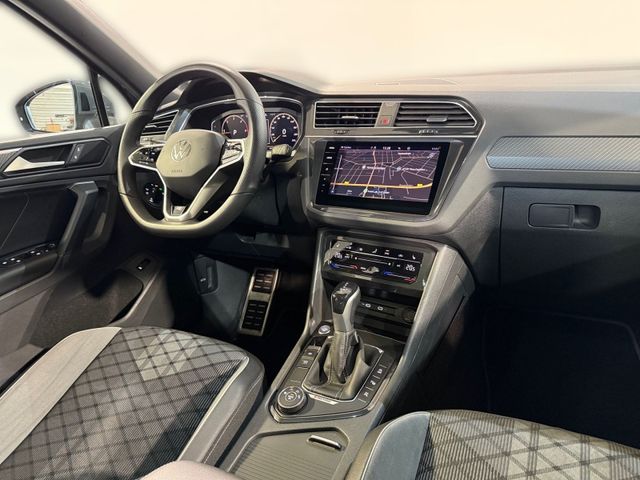 Tiguan 2.0 TDI DSG R-LINE 4M +IQ.LIGHT+PANO+HUD+