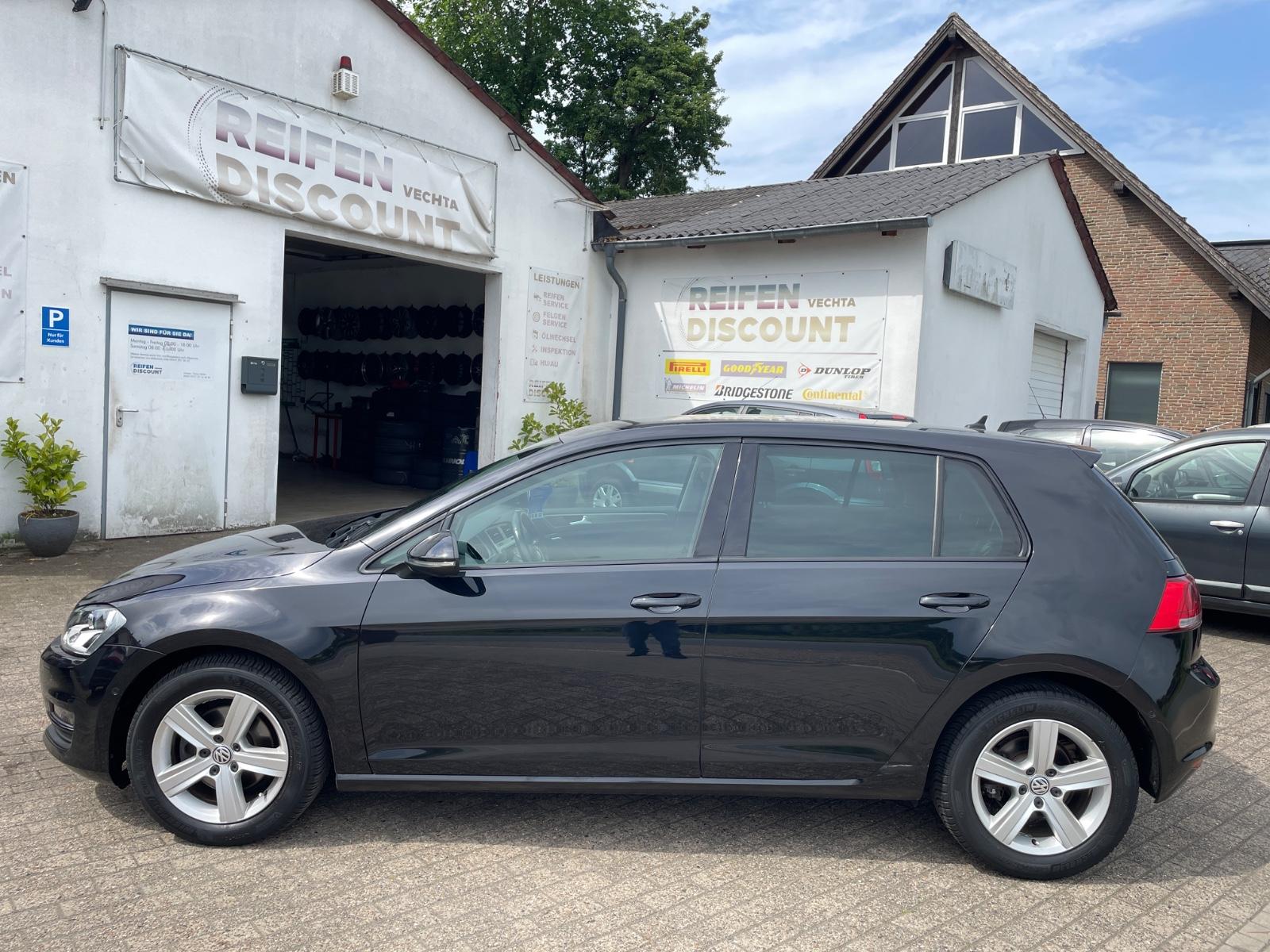 Volkswagen Golf7/Lim./Comfort/BMT/AUTOM/NAVI/SHZ/PDC/BT/ZAH