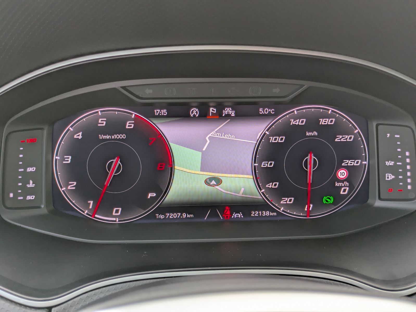 Fahrzeugabbildung SEAT Arona 1.5 TSI FR DSG AHK*ACC*LED*APP*DAB*KAMERA