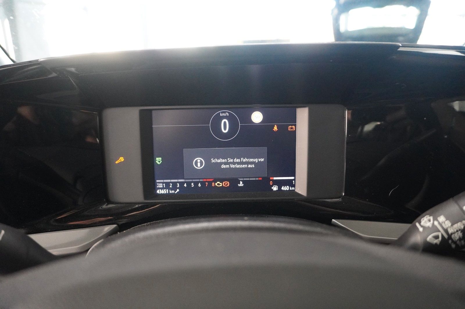 Fahrzeugabbildung Opel Mokka ELEGANCE 1.2T NAVI/LED/KAMERA/SPORT/SH/DAB