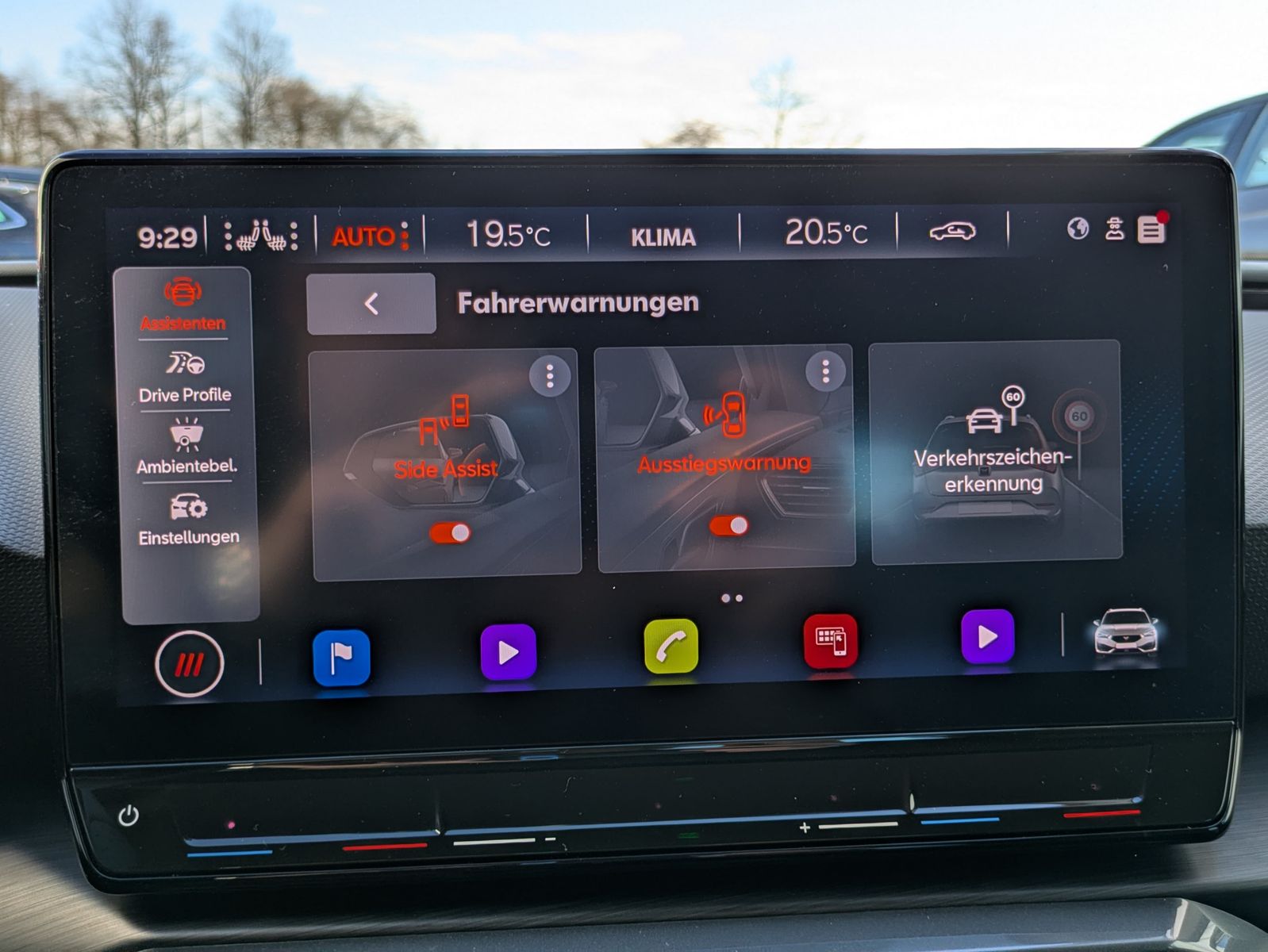Fahrzeugabbildung CUPRA Leon 1.5 eTSI DSG MATRIX-LED*AHK*ACC*KAMERA*18"