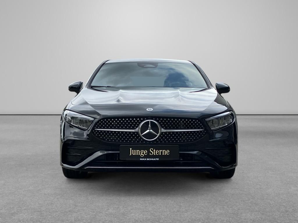 Fahrzeugabbildung Mercedes-Benz A 200 AMG*LED*AHK