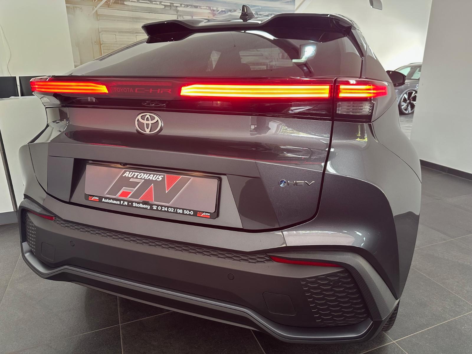 Toyota C-HR Hybrid FWD Team Deutschland