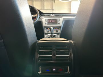 MYAUTOCENTER – Gebraucht- und Jahreswagen mit Werkstattservice in Pfaffenhofen Volkswagen Passat *KEYLESS*MASAGE*360°*ACC*AHK*3-ZONEN*LED*
