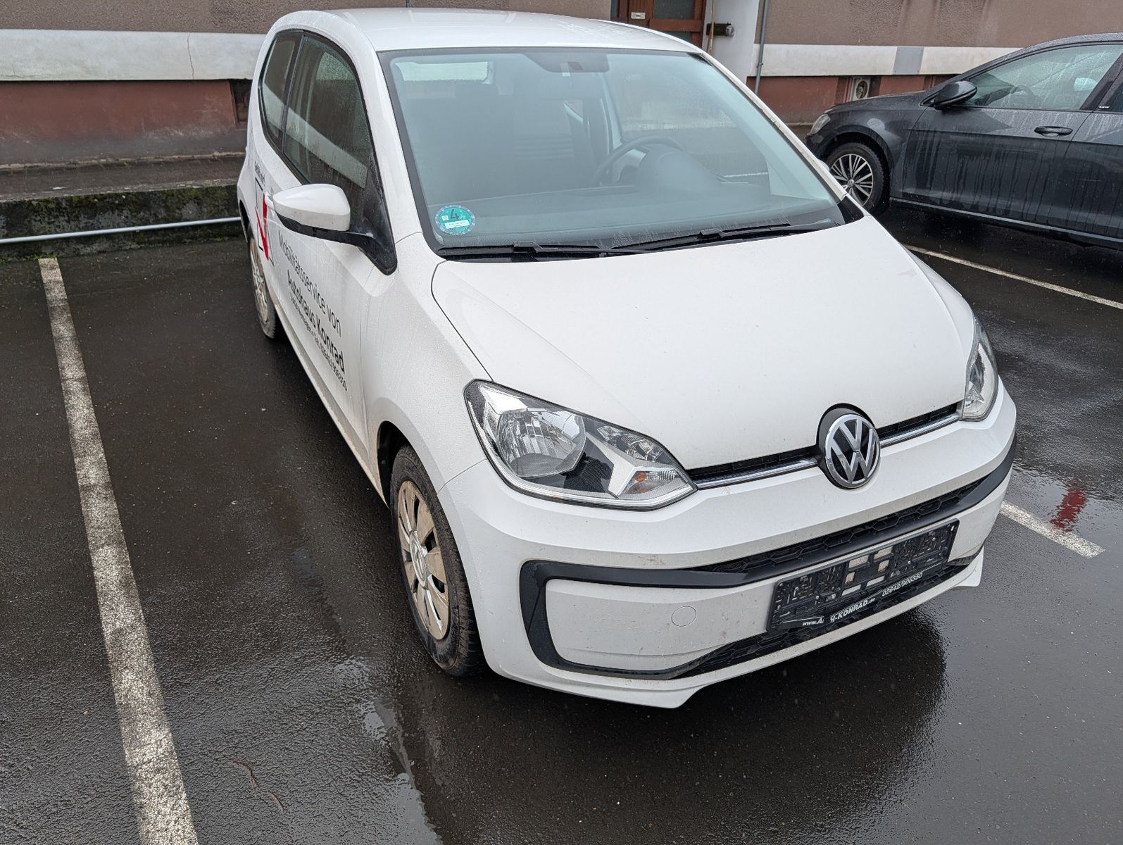 Fahrzeugabbildung Volkswagen up! 1.0 44kW Unfallfahrzeug nur für Gewerbe !