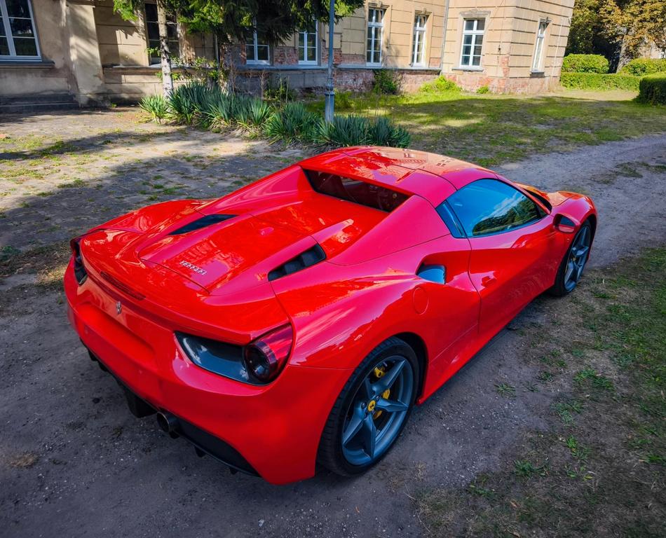 Ferrari 488 Spider