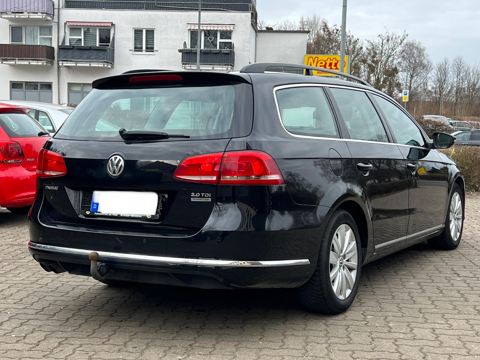 Volkswagen Passat 2011 — photo 7