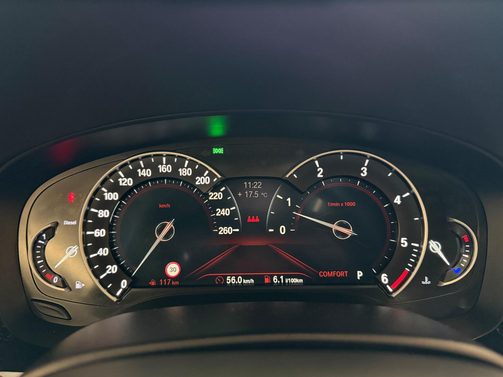 BMW 530d Touring xDrive M Sport Paket Head Up