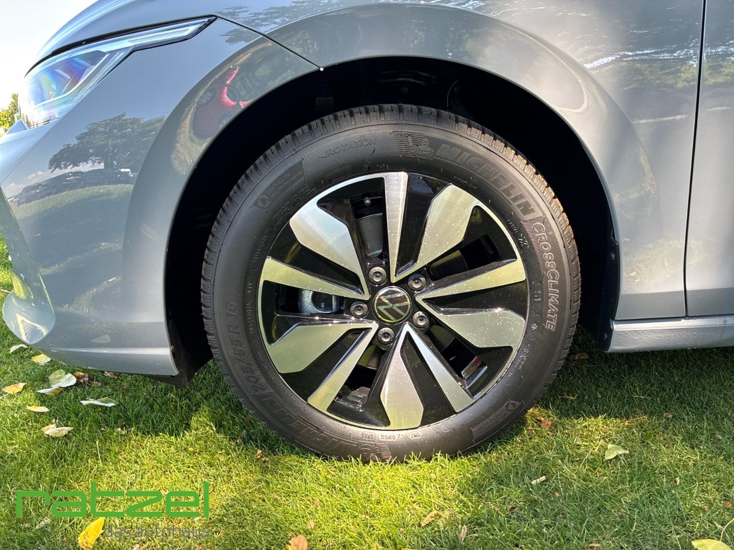 Fahrzeugabbildung Volkswagen Golf GOAL 1.5 TSI  AHK+LED+Allwetter+PDC+Kamera