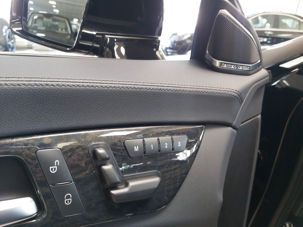 Mercedes-Benz CLS 500 Coupe AMG MEMORY TOTW LEDER AIRM DISTR