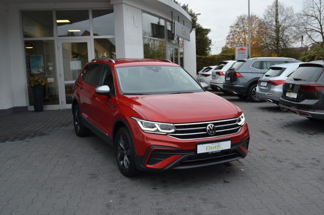 Volkswagen Tiguan -Top Ausstattung  5J.Garantie- 5,99% Finz