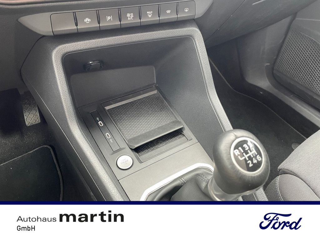 Fahrzeugabbildung Ford Tourneo Connect 2.0 Grand Active NAVI LED PANO