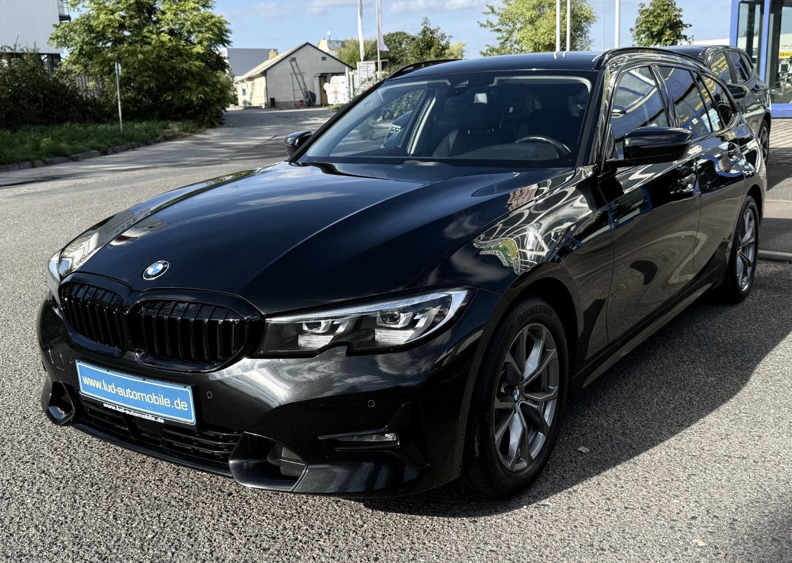 BMW 320 - 1