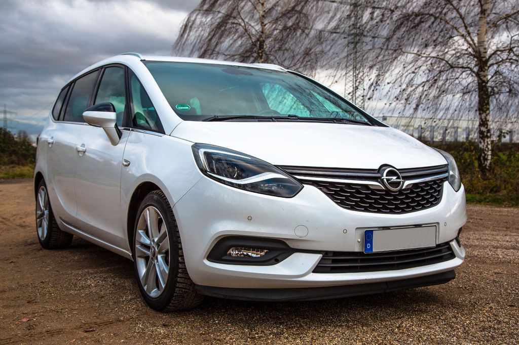 Image of Opel Zafira Tourer