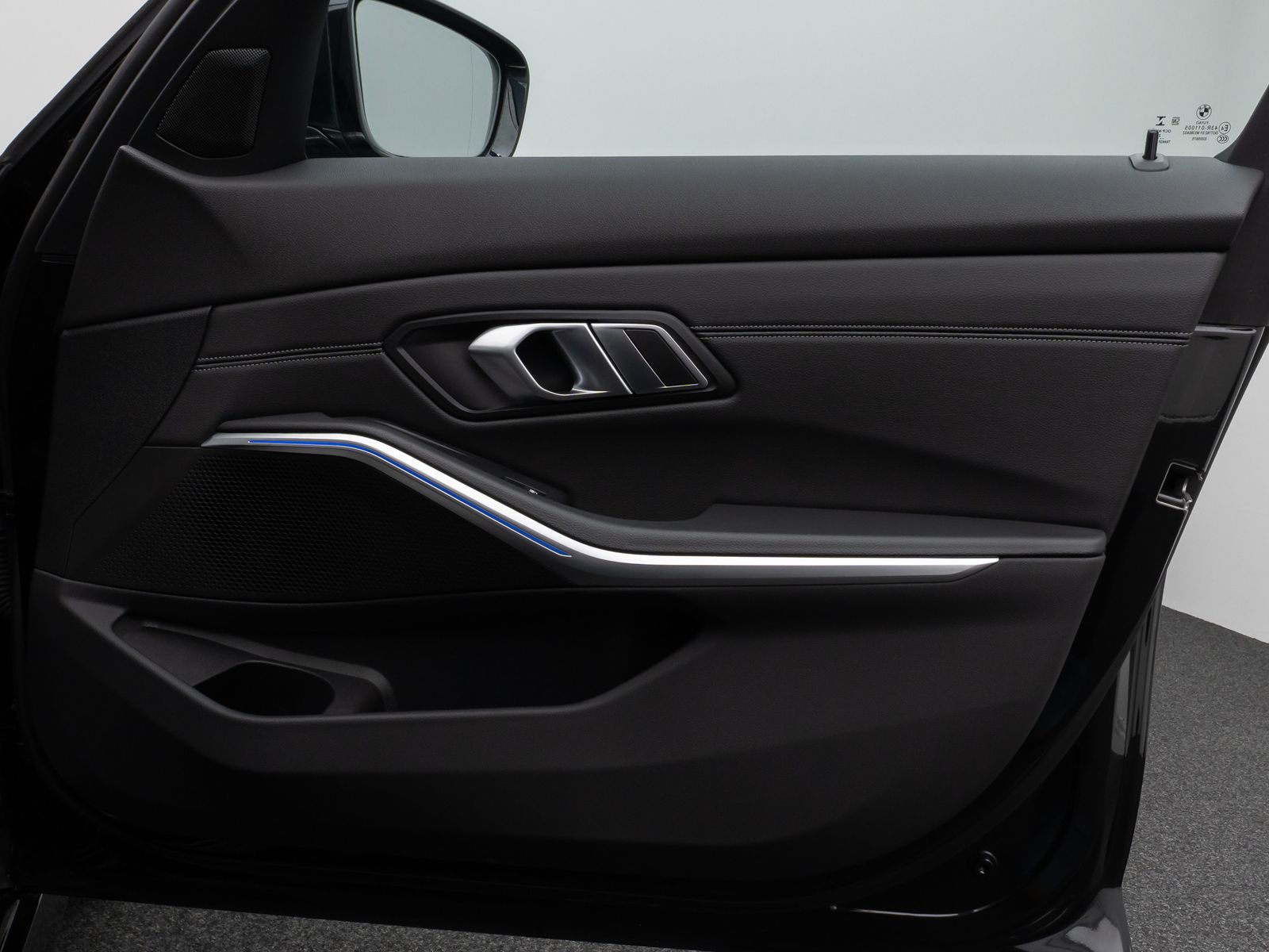 Fahrzeugabbildung BMW 320d SportLine Panorama DAB HiFi Stop&Go Komfort