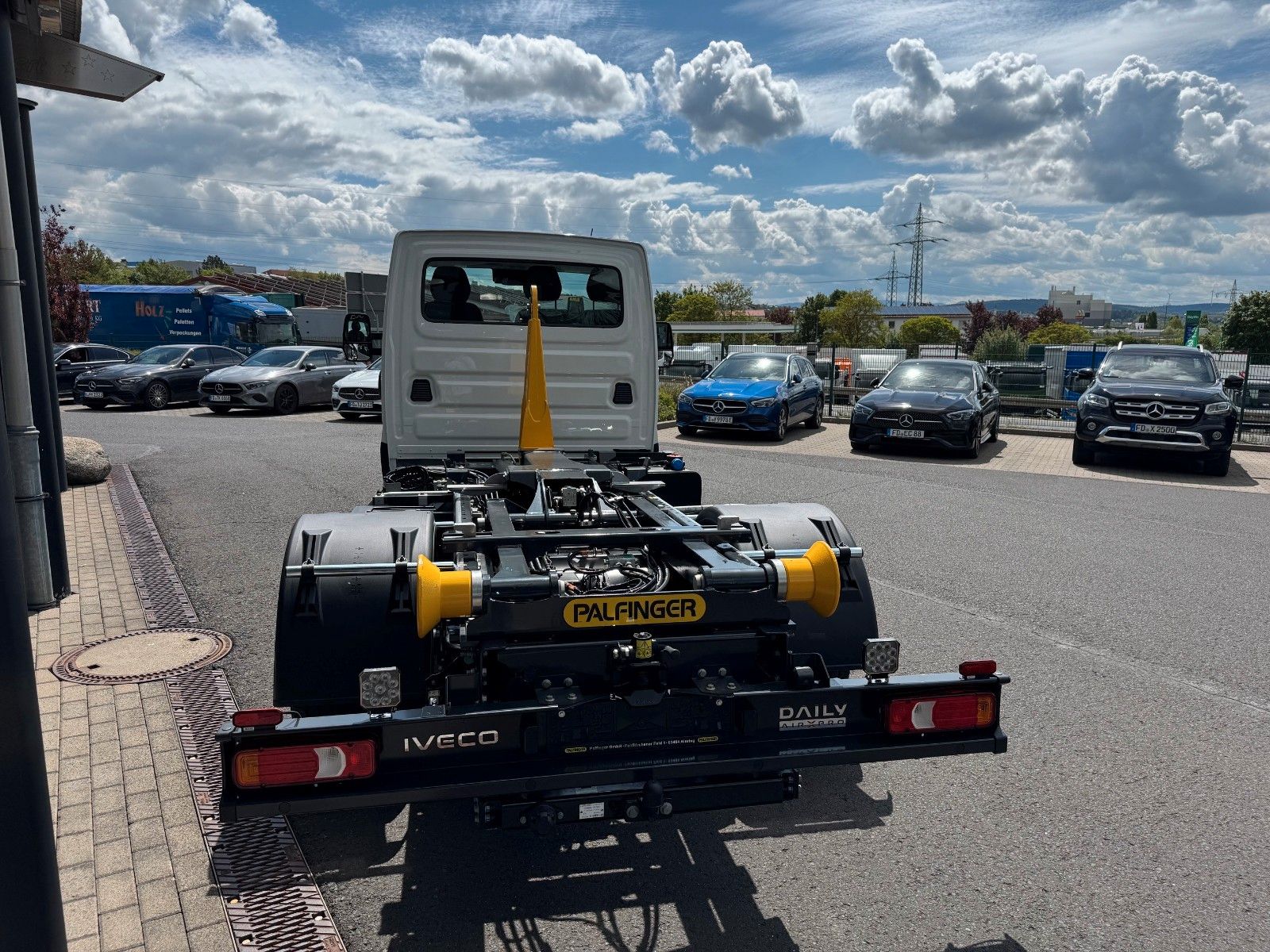 Fahrzeugabbildung Iveco Daily 70C18 3.0L *R4.100mm*AHK*Luft*Sperre*