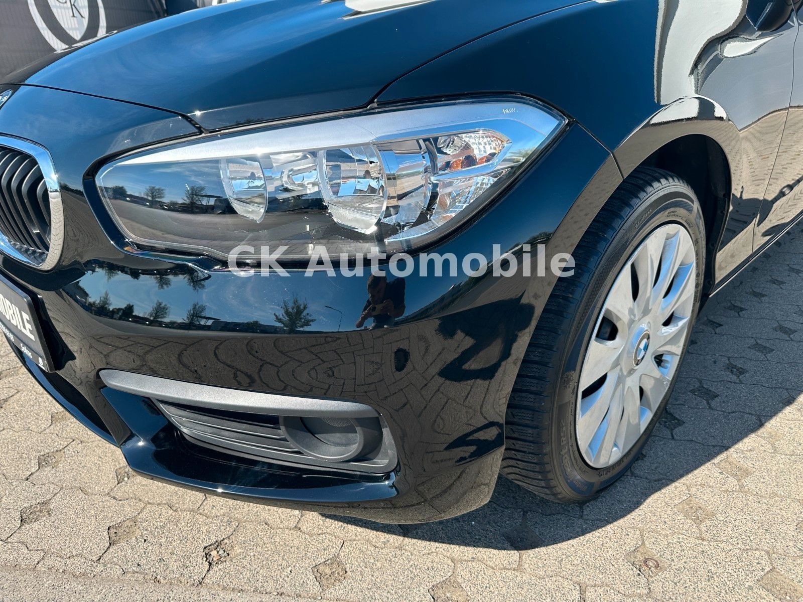 Fahrzeugabbildung BMW 118i Lim. 5-trg. /Klimaautomatik/SHZ/PDC