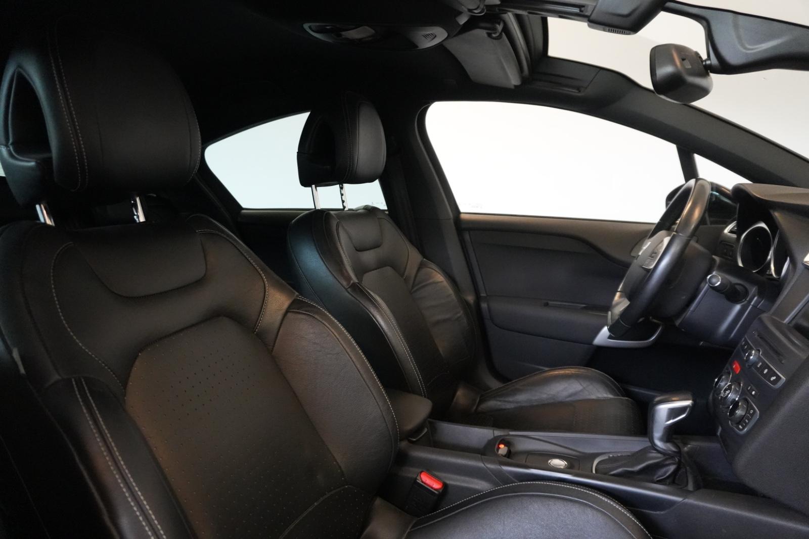 DS Automobiles DS4 Crossback 2.0 Blue-HDi PDC Stz