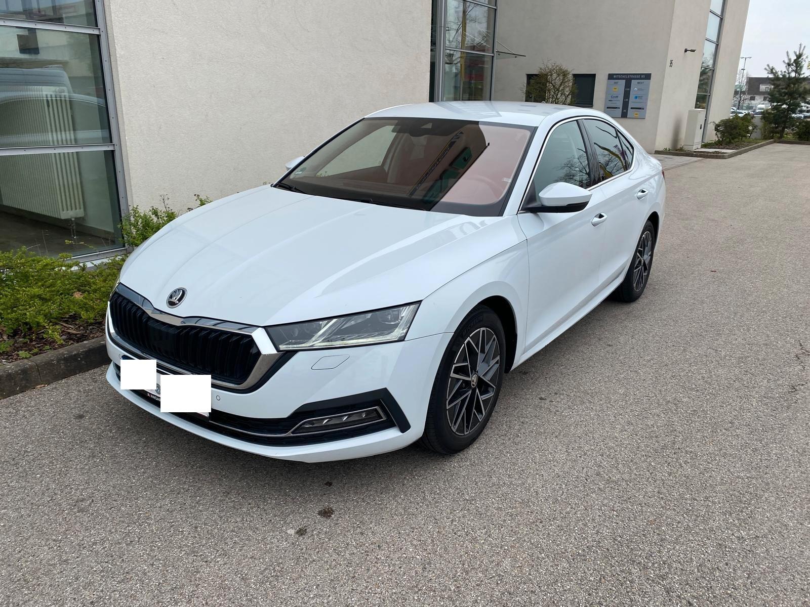 Skoda Octavia Lim. Style 2.0 DSG MATRIX*HUD*VIRTU*ACC*