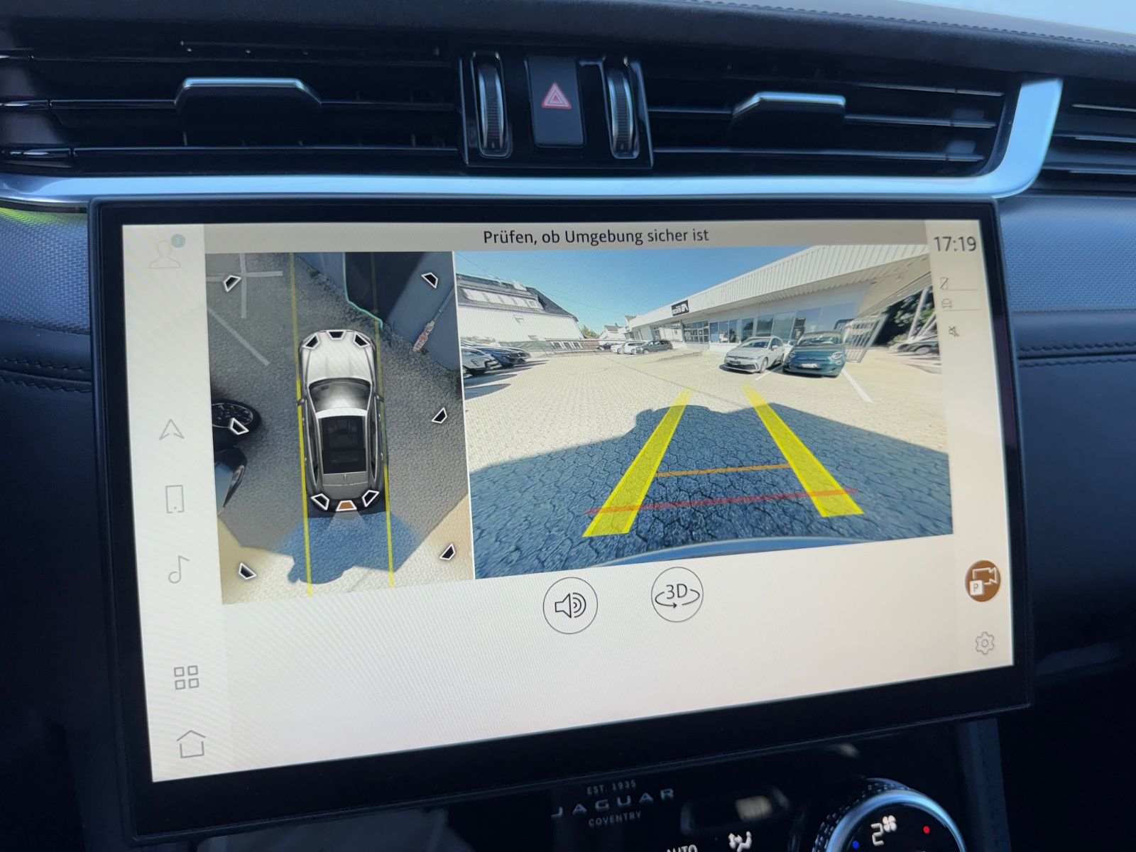 Fahrzeugabbildung Jaguar F-PACE SVR /PANO/MERIDIAN/360°KAM/HUD/AMBIENTE